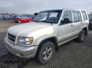 ✅ 1999 Isuzu Trooper S • VIN: JACDJ58X7X7918860 • Lot: 43733310. Wystawiony na IAAI z przebiegiem 209 429 mil. Bezpłatny archiwum sprzedaży aukcyjnych z USA i szczegółowy raport historii pojazdu na DreamBid. Zdjęcie 2.