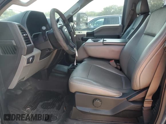 ✅ 2017 Ford F-250 XL • VIN: 1FT7W2A66HEC80419 • Lot: 80945385. Listed on Copart with 132,098 mi. Free auction sales archive from the USA and detailed vehicle history report at DreamBid. Image 7.