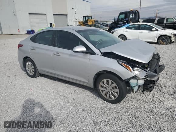 ✅ 2018 Hyundai Accent SE • VIN: 3KPC24A33JE033073 • Лот: 78012264. Опубликован ранее на Copart с пробегом 76 808 миль. Бесплатный доступ к архиву аукционных продаж из США и подробный отчёт об истории автомобиля на DreamBid. Изображение 4.