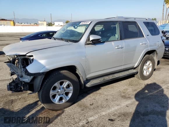 ✅ 2016 Toyota 4Runner SR5 Premium • VIN: JTEBU5JR2G5400738 • Lot: 90284945. Listed on Copart with 59,800 mi. Free auction sales archive from the USA and detailed vehicle history report at DreamBid. Image 1.