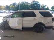 ✅ 2018 Ford Explorer XLT • VIN: 1FM5K7D83JGA30462 • Lot: 43594108. Wystawiony na IAAI z przebiegiem Nie podano. Bezpłatny archiwum sprzedaży aukcyjnych z USA i szczegółowy raport historii pojazdu na DreamBid. Zdjęcie 14.