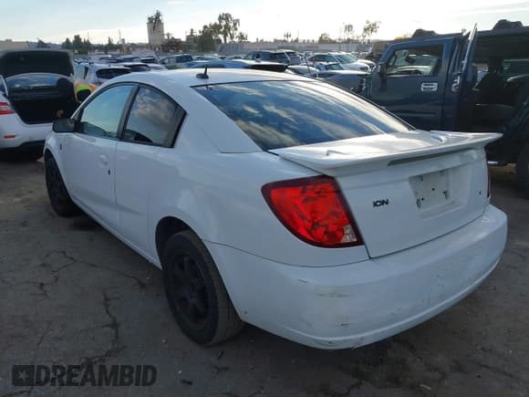 ✅ 2006 Saturn ION • VIN: 1G8AN15FX6Z114112 • Lot: 43745866. Wystawiony na IAAI z przebiegiem 226 423 mil. Bezpłatny archiwum sprzedaży aukcyjnych z USA i szczegółowy raport historii pojazdu na DreamBid. Zdjęcie 3.