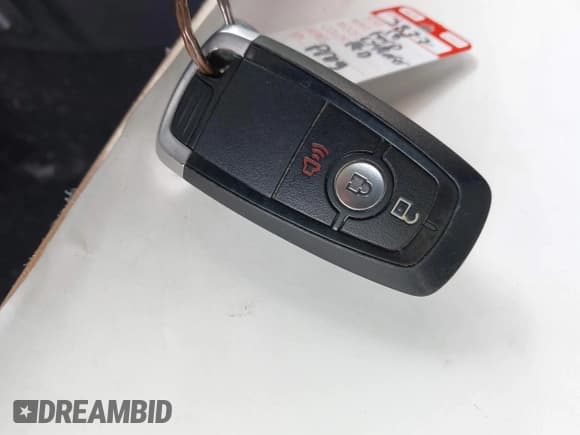 ✅ 2018 Ford Explorer XLT • VIN: 1FM5K7D80JGC81729 • Lot: 42372561. Wystawiony na IAAI z przebiegiem 68 348 mil. Bezpłatny archiwum sprzedaży aukcyjnych z USA i szczegółowy raport historii pojazdu na DreamBid. Zdjęcie 11.