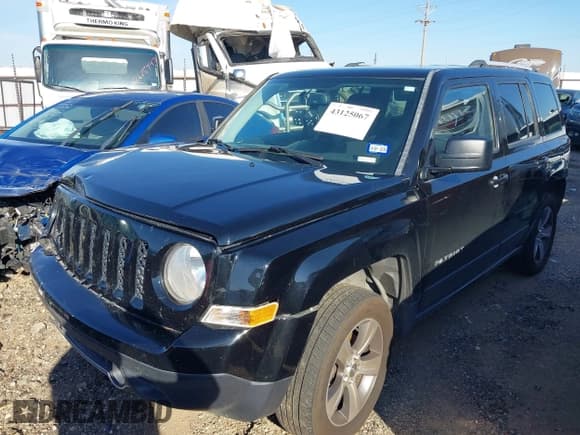 ✅ 2016 Jeep Patriot High Altitude • VIN: 1C4NJRFB1GD654685 • Lot: 43125067. Wystawiony na IAAI z przebiegiem 159 620 mil. Bezpłatny archiwum sprzedaży aukcyjnych z USA i szczegółowy raport historii pojazdu na DreamBid. Zdjęcie 2.