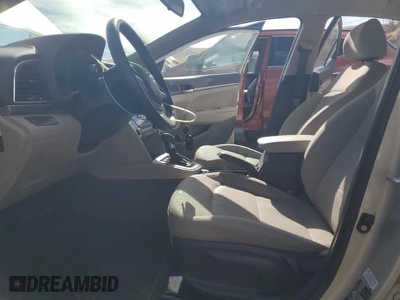 ✅ 2017 Hyundai Elantra SE • VIN: KMHD84LF1HU248615 • Лот: 90746835. Опубликован ранее на Copart с пробегом 194 118 миль. Бесплатный доступ к архиву аукционных продаж из США и подробный отчёт об истории автомобиля на DreamBid. Изображение 7.