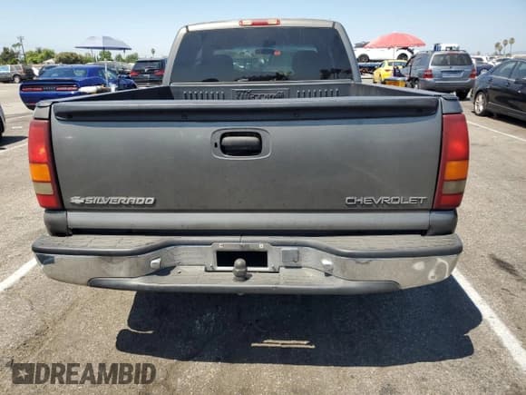 ✅ 2001 Chevrolet Silverado 1500 LS • VIN: 2GCEC19V411147607 • Лот: 66346004. Опубликован ранее на Copart с пробегом 182 352 миль. Бесплатный доступ к архиву аукционных продаж из США и подробный отчёт об истории автомобиля на DreamBid. Изображение 6.