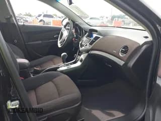 ✅ 2015 Chevrolet Cruze LT • VIN: 1G1PC5SB5F7236069 • Лот: 43532127. Опубликован ранее на IAAI с пробегом 117 101 миль. Бесплатный доступ к архиву аукционных продаж из США и подробный отчёт об истории автомобиля на DreamBid. Изображение 5.