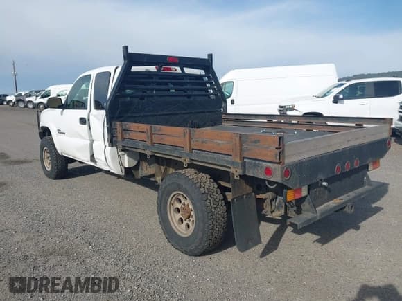 ✅ 2006 Chevrolet Silverado 2500HD • VIN: 1GBHK29D06E190302 • Lot: 43512806. Wystawiony na IAAI z przebiegiem 186 114 mil. Bezpłatny archiwum sprzedaży aukcyjnych z USA i szczegółowy raport historii pojazdu na DreamBid. Zdjęcie 3.
