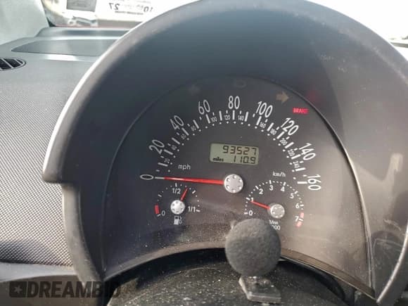 ✅ 2003 Volkswagen Beetle GLS • VIN: 3VWCD21Y23M331579 • Lot: 96163225. Listed on Copart with 93,527 mi. Free auction sales archive from the USA and detailed vehicle history report at DreamBid. Image 9.