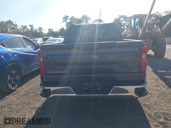 ✅ 2022 Chevrolet Silverado 1500 LT • VIN: 3GCPDKEK3NG629831 • Lot: 42803516. Wystawiony na IAAI z przebiegiem 44 487 mil. Bezpłatny archiwum sprzedaży aukcyjnych z USA i szczegółowy raport historii pojazdu na DreamBid. Zdjęcie 16.