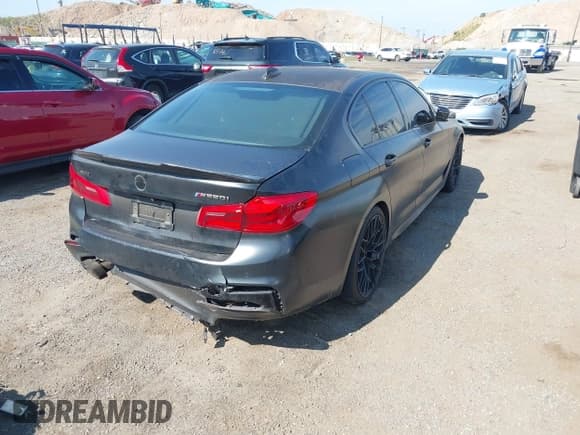✅ 2018 BMW 5 Series M550i xDrive • VIN: WBAJB9C55JB286747 • Lot: 42583106. Listed on IAAI with 141,102 mi. Free auction sales archive from the USA and detailed vehicle history report at DreamBid. Image 4.