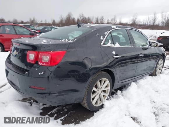 ✅ 2015 Chevrolet Malibu LTZ • VIN: 1G11F5SL7FF280067 • Lot: 43622449. Listed on IAAI with 106,803 mi. Free auction sales archive from the USA and detailed vehicle history report at DreamBid. Image 4.