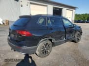 ✅ 2021 Volkswagen Tiguan SE • VIN: 3VV2B7AX9MM136445 • Lot: 58197925. Wystawiony na Copart z przebiegiem 35 276 mil. Bezpłatny archiwum sprzedaży aukcyjnych z USA i szczegółowy raport historii pojazdu na DreamBid. Zdjęcie 3.