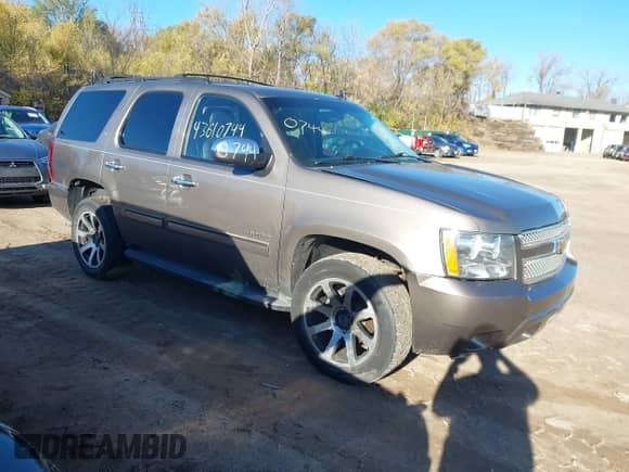 2012 Chevrolet Tahoe LT с VIN 1GNSKBE02CR307961, выставлен на аукционе IAAI как лот 43610744 с пробегом 181 213 миль миль и . История ставок и продаж доступна на DreamBid. Изображение 1.