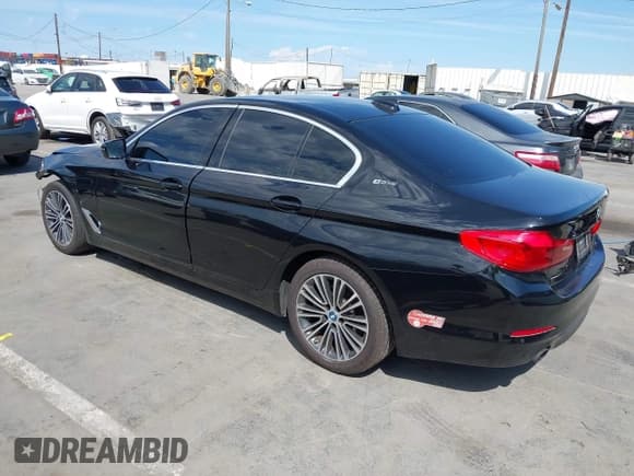 ✅ 2019 BMW 5 Series 530e • VIN: WBAJA9C55KB253638 • Lot: 43242975. Listed on IAAI with 76,203 mi. Free auction sales archive from the USA and detailed vehicle history report at DreamBid. Image 3.