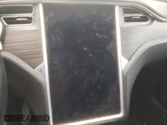 ✅ 2016 Tesla Model X 70D • VIN: 5YJXCBE24GF002065 • Лот: 48052213. Опубликован ранее на Copart с пробегом Не указан. Бесплатный доступ к архиву аукционных продаж из США и подробный отчёт об истории автомобиля на DreamBid. Изображение 9.