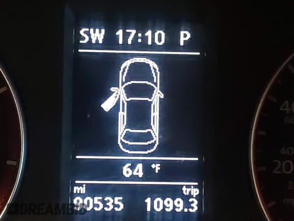 ✅ 2013 Volkswagen Passat SE • VIN: 1VWBP7A38DC071910 • Lot: 42472626. Listed on IAAI with 90,535 mi. Free auction sales archive from the USA and detailed vehicle history report at DreamBid. Image 7.