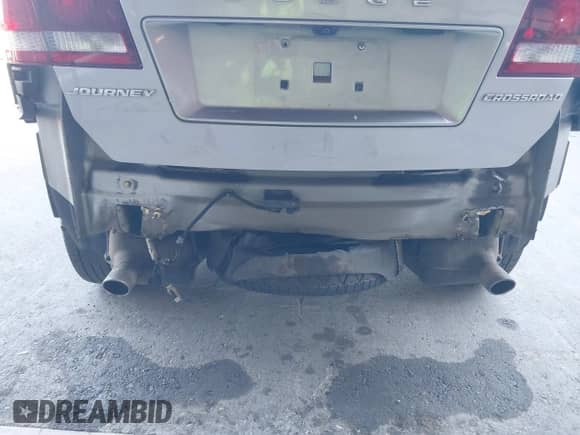 2015 Dodge Journey Crossroad z VIN 3C4PDCGG1FT691798, wystawiony jako IAAI lot #43526857 z przebiegiem 161 251 mil mil oraz . Historia ofert i sprzedaży dostępna na DreamBid. Obrazek 6.