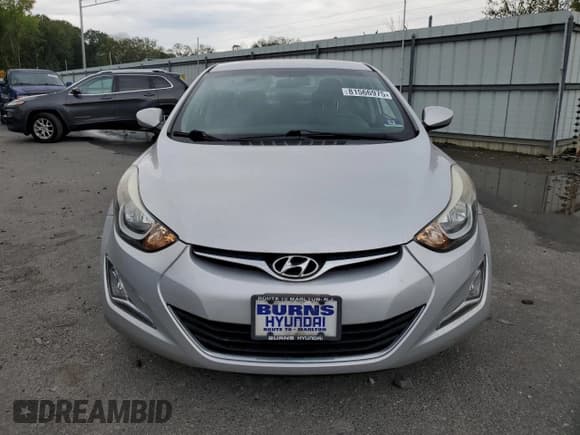 ✅ 2016 Hyundai Elantra SE • VIN: 5NPDH4AE4GH758450 • Lot: 81566975. Listed on Copart with 47,932 mi. Free auction sales archive from the USA and detailed vehicle history report at DreamBid. Image 5.