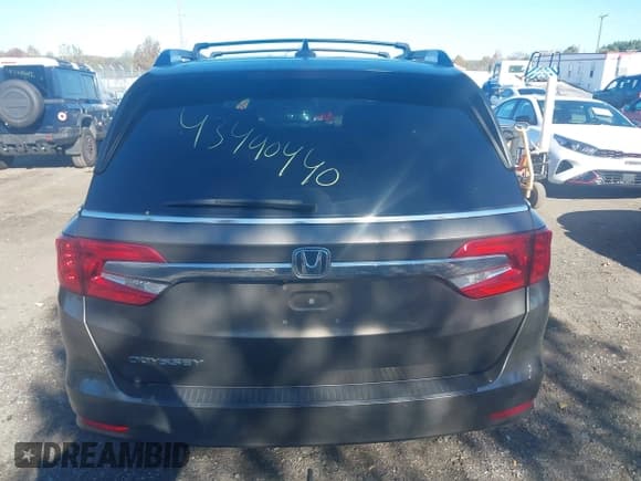 ✅ 2018 Honda Odyssey EX-L • VIN: 5FNRL6H77JB092438 • Лот: 43490440. Опубликован ранее на IAAI с пробегом 126 828 миль. Бесплатный доступ к архиву аукционных продаж из США и подробный отчёт об истории автомобиля на DreamBid. Изображение 16.