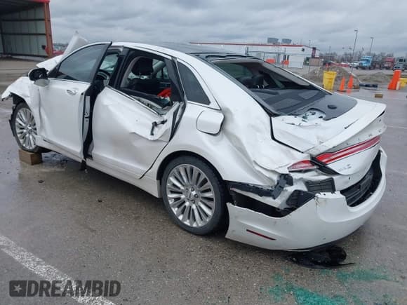 ✅ 2016 Lincoln MKZ • VIN: 3LN6L2JK6GR605580 • Lot: 41453116. Wystawiony na IAAI z przebiegiem Nie podano. Bezpłatny archiwum sprzedaży aukcyjnych z USA i szczegółowy raport historii pojazdu na DreamBid. Zdjęcie 3.