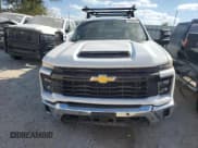 ✅ 2024 Chevrolet Silverado 2500HD Work Truck • VIN: 1GC0WLE79RF394369 • Лот: 76630484. Опубликован ранее на Copart с пробегом Не указан. Бесплатный доступ к архиву аукционных продаж из США и подробный отчёт об истории автомобиля на DreamBid. Изображение 5.