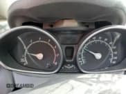 ✅ 2017 Ford Fiesta Titanium • VIN: 3FADP4CJ9HM139406 • Лот: 64456345. Опубликован ранее на Copart с пробегом Не указан. Бесплатный доступ к архиву аукционных продаж из США и подробный отчёт об истории автомобиля на DreamBid. Изображение 9.