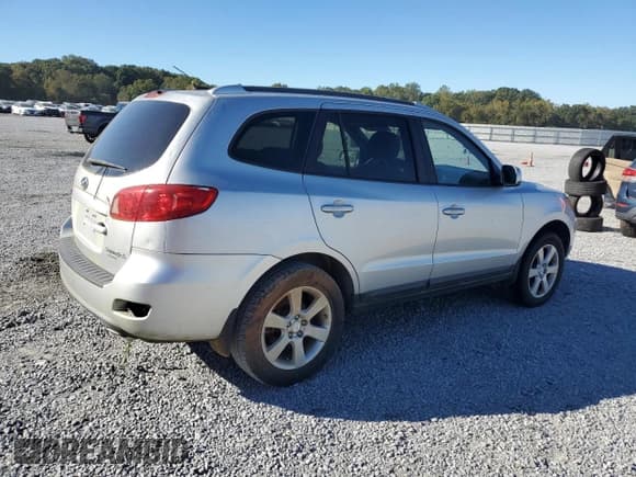 ✅ 2008 Hyundai Santa Fe SE • VIN: 5NMSH73E38H179938 • Lot: 82483005. Listed on Copart with 129,635 mi. Free auction sales archive from the USA and detailed vehicle history report at DreamBid. Image 3.