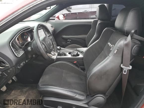 ✅ 2018 Dodge Challenger SRT Hellcat Widebody • VIN: 2C3CDZC97JH208877 • Lot: 68181424. Wystawiony na Copart z przebiegiem 52 777 mil. Bezpłatny archiwum sprzedaży aukcyjnych z USA i szczegółowy raport historii pojazdu na DreamBid. Zdjęcie 7.