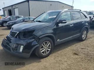 ✅ 2014 Kia Sorento LX • VIN: 5XYKTCA62EG522473 • Lot: 81486615. Wystawiony na Copart z przebiegiem 144 331 mil. Bezpłatny archiwum sprzedaży aukcyjnych z USA i szczegółowy raport historii pojazdu na DreamBid. Zdjęcie 1.