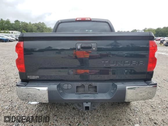 ✅ 2016 Toyota Tundra SR5 • VIN: 5TFEM5F11GX108264 • Лот: 68994475. Опубликован ранее на Copart с пробегом 81 670 миль. Бесплатный доступ к архиву аукционных продаж из США и подробный отчёт об истории автомобиля на DreamBid. Изображение 6.