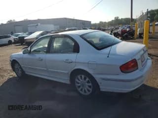 ✅ 2002 Hyundai Sonata GLS • VIN: KMHWF35HX2A591620 • Lot: 61390125. Listed on Copart with 172,396 mi. Free auction sales archive from the USA and detailed vehicle history report at DreamBid. Image 2.