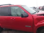 ✅ 2008 Ford Explorer XLT • VIN: 1FMEU73E98UA46565 • Lot: 41554191. Wystawiony na IAAI z przebiegiem 140 342 mil. Bezpłatny archiwum sprzedaży aukcyjnych z USA i szczegółowy raport historii pojazdu na DreamBid. Zdjęcie 13.