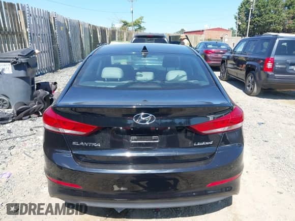2017 Hyundai Elantra Limited с VIN KMHD84LF0HU119605, выставлен на аукционе IAAI как лот 43222041 с пробегом 160 633 миль миль и . История ставок и продаж доступна на DreamBid. Изображение 16.