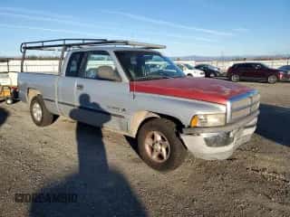 1999 Dodge 1500 с VIN 1B7HC13Y4XJ557158, выставлен на аукционе Copart как лот 41570265 с пробегом 225 414 миль миль и Списание • Salvage title. История ставок и продаж доступна на DreamBid. Изображение 4.
