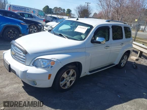 ✅ 2006 Chevrolet HHR LT • VIN: 3GNDA23P16S620951 • Lot: 41563825. Listed on IAAI with 206,910 mi. Free auction sales archive from the USA and detailed vehicle history report at DreamBid. Image 2.