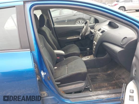 ✅ 2010 Toyota Yaris • VIN: JTDBT4K31A1369542 • Lot: 43786628. Listed on IAAI with 178,023 mi. Free auction sales archive from the USA and detailed vehicle history report at DreamBid. Image 5.