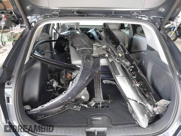 2026 Hyundai Kona Limited with VIN KM8HECA37TU343363, listed as a IAAI auction lot 43339519 with 972 mi miles and . Bid and sale history available at DreamBid. Image 12.