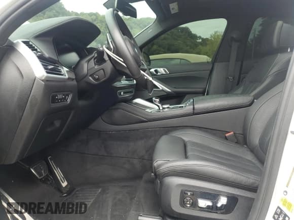 ✅ 2022 BMW X6 M50i • VIN: 5UXCY8C08N9J38662 • Лот: 80366015. Опубликован ранее на Copart с пробегом Не указан. Бесплатный доступ к архиву аукционных продаж из США и подробный отчёт об истории автомобиля на DreamBid. Изображение 7.