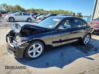 ✅ 2015 BMW 3 Series 328i xDrive • VIN: WBA3B5C54FF961232 • Lot: 84482765. Listed on Copart with 136,272 mi. Free auction sales archive from the USA and detailed vehicle history report at DreamBid. Image 1.