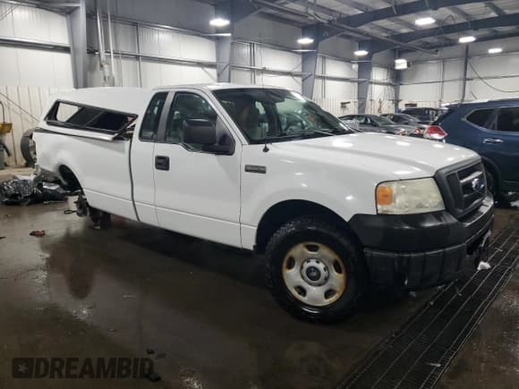 ✅ 2007 Ford F-150 XL • VIN: 1FTRF12267NA74756 • Lot: 85821275. Wystawiony na Copart z przebiegiem 105 562 mil. Bezpłatny archiwum sprzedaży aukcyjnych z USA i szczegółowy raport historii pojazdu na DreamBid. Zdjęcie 4.