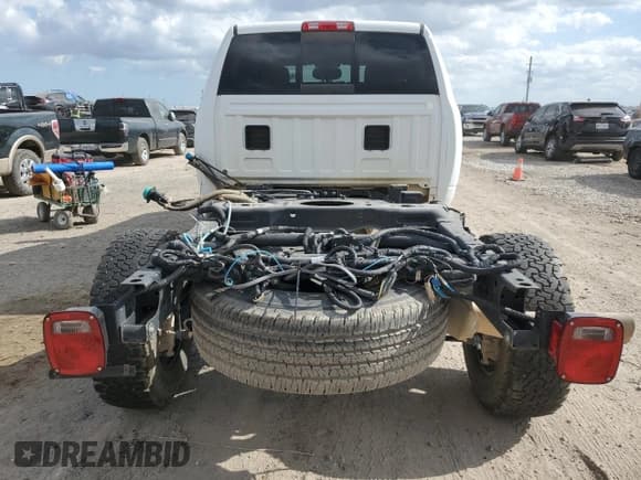 ✅ 2022 Ram 2500 Tradesman • VIN: 3C6UR5HL9NG202655 • Лот: 87448705. Опубликован ранее на Copart с пробегом 176 759 миль. Бесплатный доступ к архиву аукционных продаж из США и подробный отчёт об истории автомобиля на DreamBid. Изображение 6.