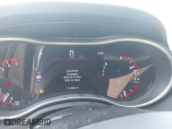 ✅ 2019 Dodge Durango SXT Plus • VIN: 1C4RDJAG2KC585324 • Lot: 43154578. Wystawiony na IAAI z przebiegiem 111 329 mil. Bezpłatny archiwum sprzedaży aukcyjnych z USA i szczegółowy raport historii pojazdu na DreamBid. Zdjęcie 7.