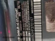 ✅ 2017 Mercedes-Benz C 300 • VIN: WDDWJ4KB2HF370197 • Lot: 85157015. Wystawiony na Copart z przebiegiem 160 603 mil. Bezpłatny archiwum sprzedaży aukcyjnych z USA i szczegółowy raport historii pojazdu na DreamBid. Zdjęcie 12.