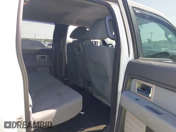 ✅ 2011 Ford F-150 Lariat • VIN: 1FTFW1EF2BFB12102 • Lot: 42851890. Listed on IAAI with 382,813 mi. Free auction sales archive from the USA and detailed vehicle history report at DreamBid. Image 8.
