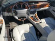 ✅ 2003 Jaguar XK • VIN: SAJDA42C232A32216 • Lot: 80443254. Wystawiony na Copart z przebiegiem Nie podano. Bezpłatny archiwum sprzedaży aukcyjnych z USA i szczegółowy raport historii pojazdu na DreamBid. Zdjęcie 8.