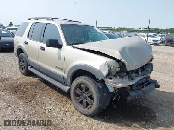 ✅ 2006 Ford Explorer XLT • VIN: 1FMEU738X6UA54701 • Лот: 40302306. Опубликован ранее на IAAI с пробегом 194 747 миль. Бесплатный доступ к архиву аукционных продаж из США и подробный отчёт об истории автомобиля на DreamBid. Изображение 1.