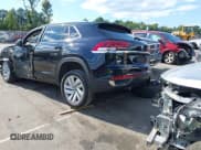 ✅ 2023 Volkswagen Atlas SE • VIN: 1V2HC2CA5PC224107 • Lot: 43095354. Listed on IAAI with 22,193 mi. Free auction sales archive from the USA and detailed vehicle history report at DreamBid. Image 3.