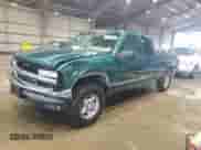 1999 Chevrolet Silverado 1500 z VIN 1GCEK19R2XR116698, wystawiony jako Copart lot #71174665 z przebiegiem 431 979 mil mil oraz Szkoda całkowita • Salvage title. Historia ofert i sprzedaży dostępna na DreamBid. Obrazek 1.