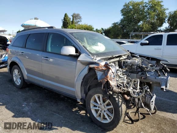 ✅ 2016 Dodge Journey SXT • VIN: 3C4PDCBG2GT157430 • Лот: 83856995. Опубликован ранее на Copart с пробегом Не указан. Бесплатный доступ к архиву аукционных продаж из США и подробный отчёт об истории автомобиля на DreamBid. Изображение 4.